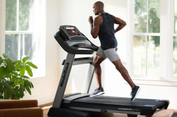Nordictrack Commercial 2450 Treadmill man running