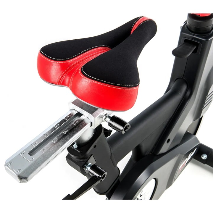 Sole SB 900 Exercise Bike - saddle